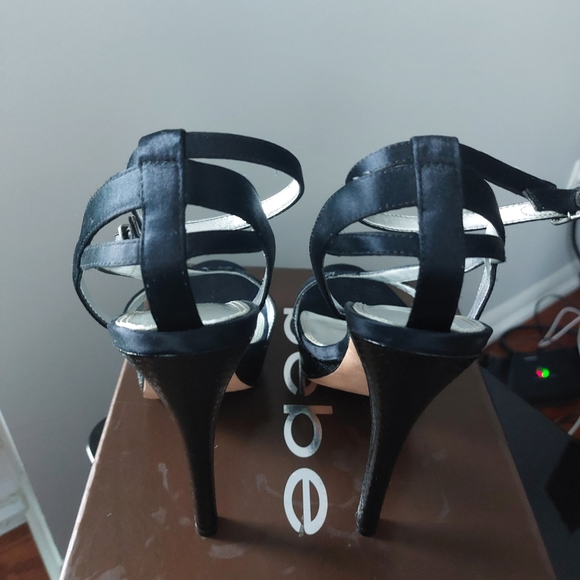 BEBE high heels - Picture 3 of 5